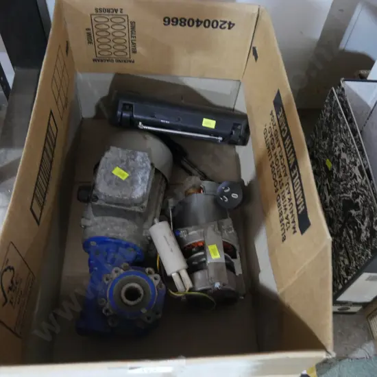 Akai radio, 2 motors