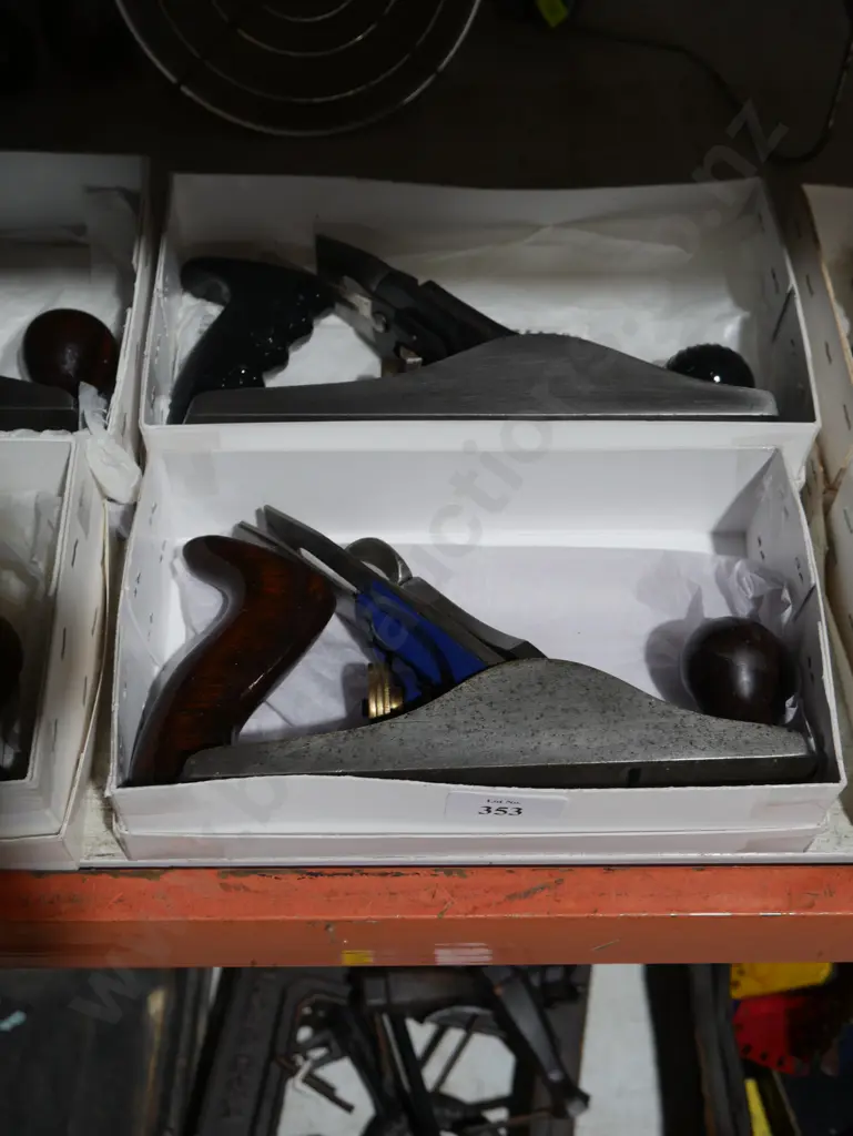 Two wood planes Image 1++