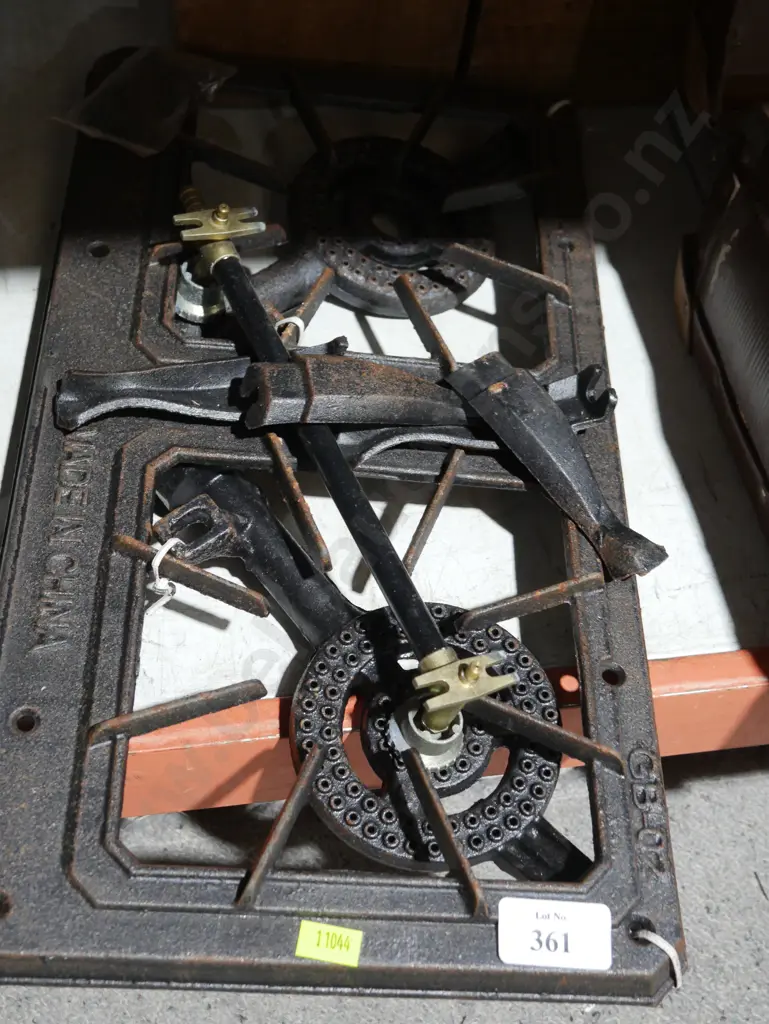 Two burner gas cooker Image 1++