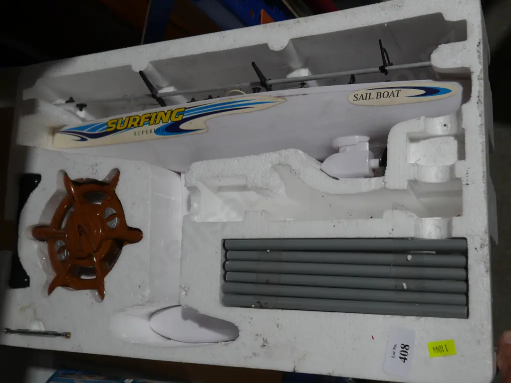 RC sailboat Image 1++