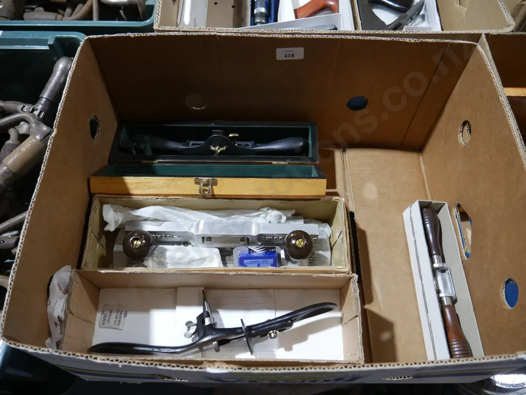 Assorted spoke shaves Image 1++