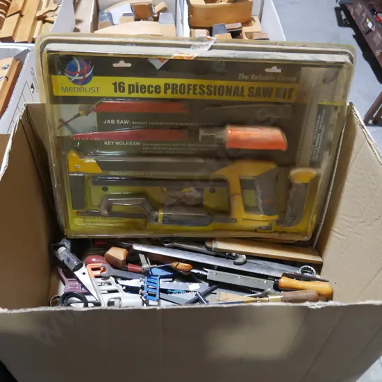 Assorted tools, 16 piece saw kit