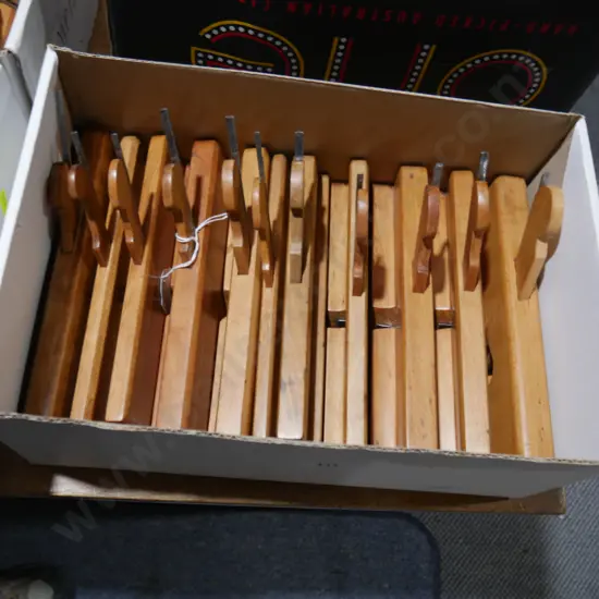 Box of molding planes