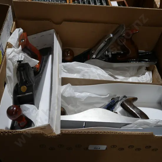 Assorted wood planes