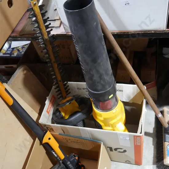 Assorted moulding planes