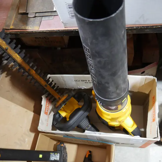 Dewalt battery powered hedge trimmer and blower