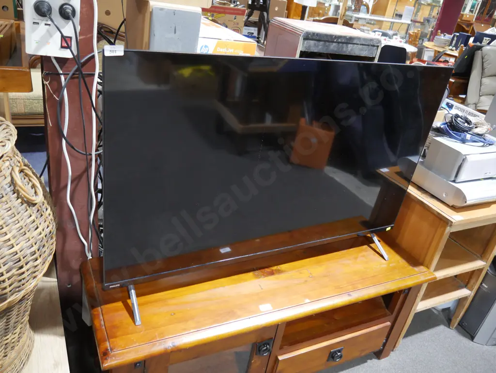 Philips 50-in TV Image 1++