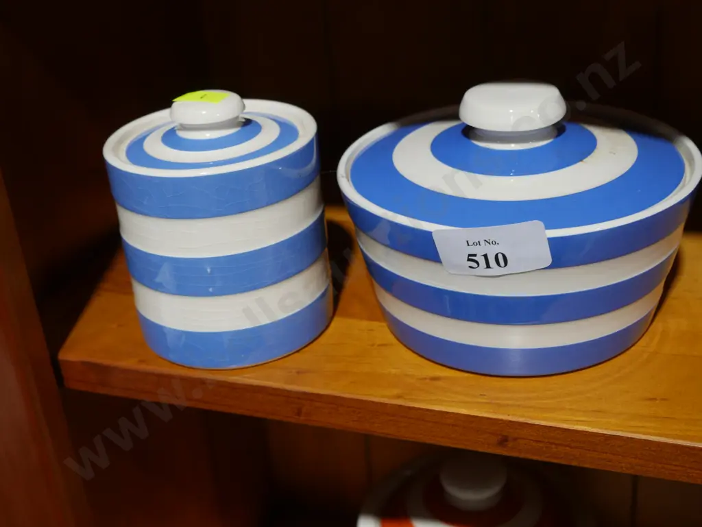 Cornishware lidded container and bowl Image 1++
