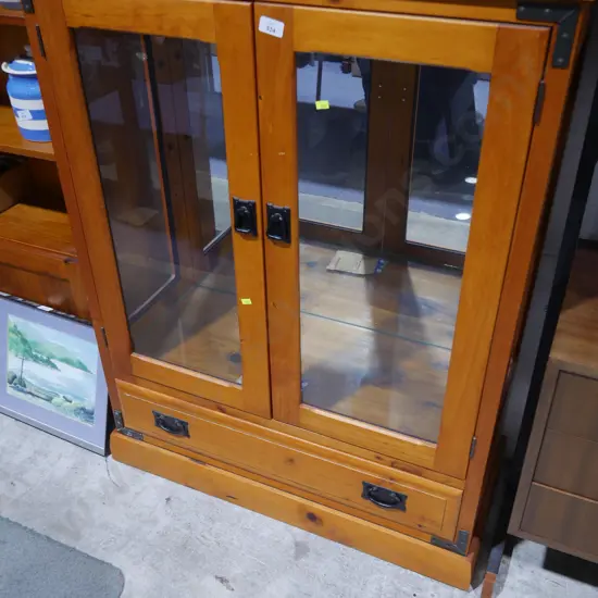 Display cabinet
