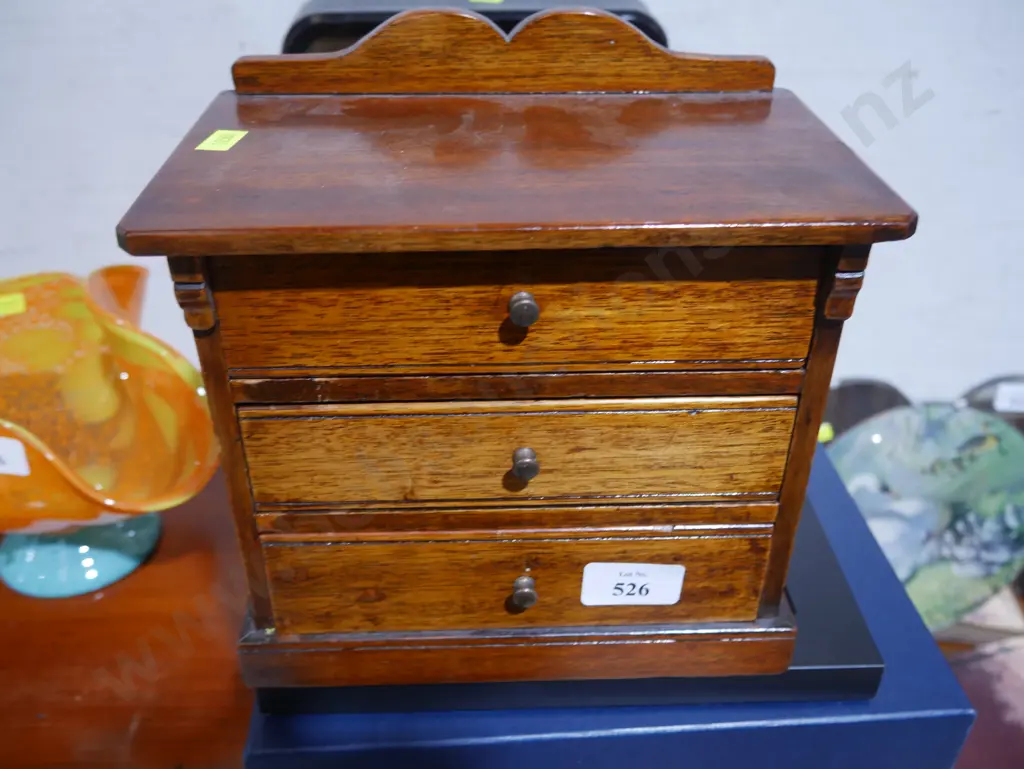 Antique jewellery box Image 1++