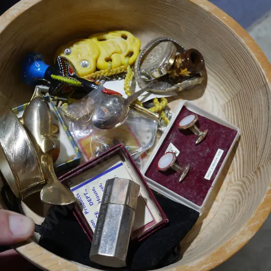 Wooden bowl and knick knacks