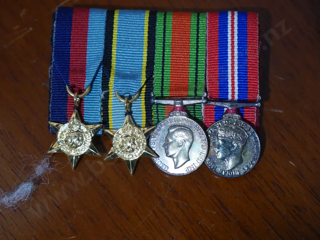 Military medals, epaulette Image 1++