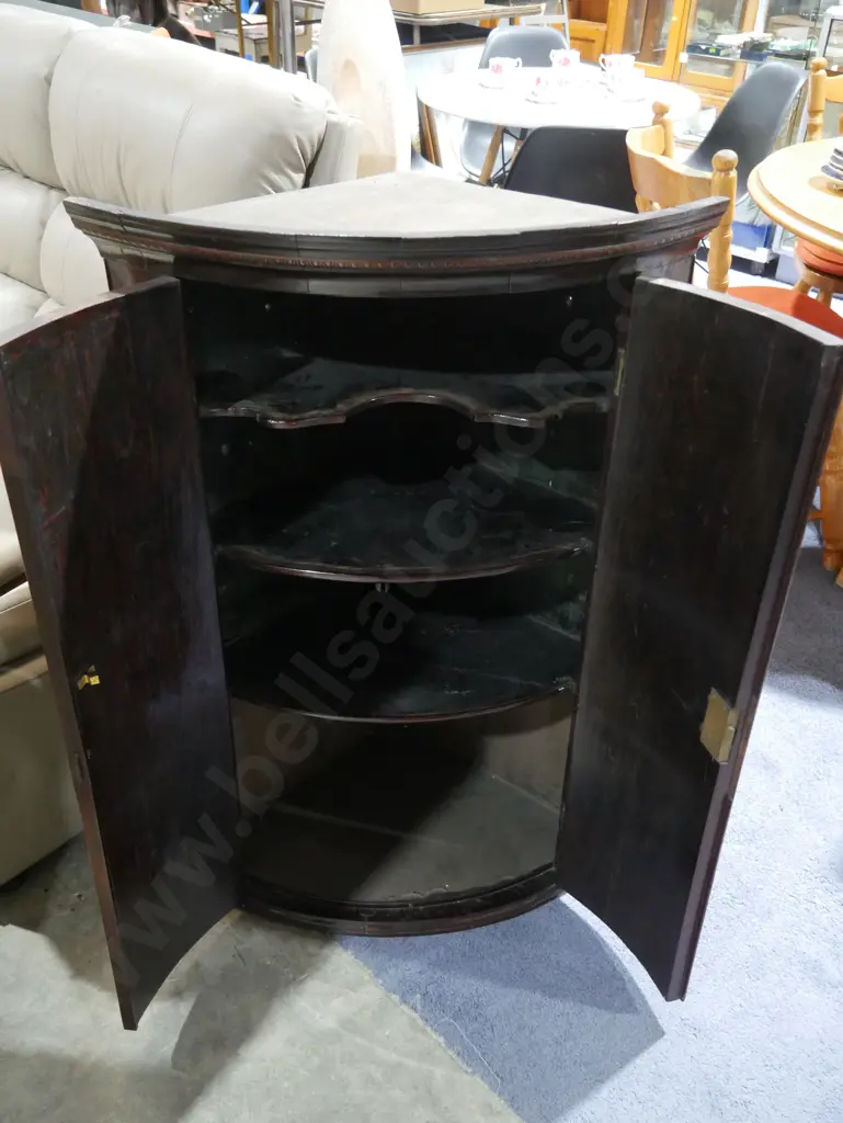 Old corner cabinet Image 1++