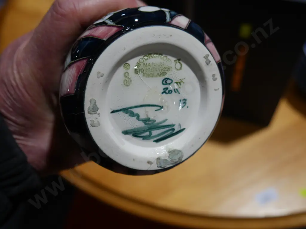 Morecroft jug Image 1++