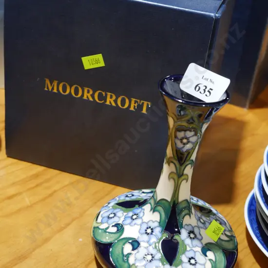 Morecroft vase