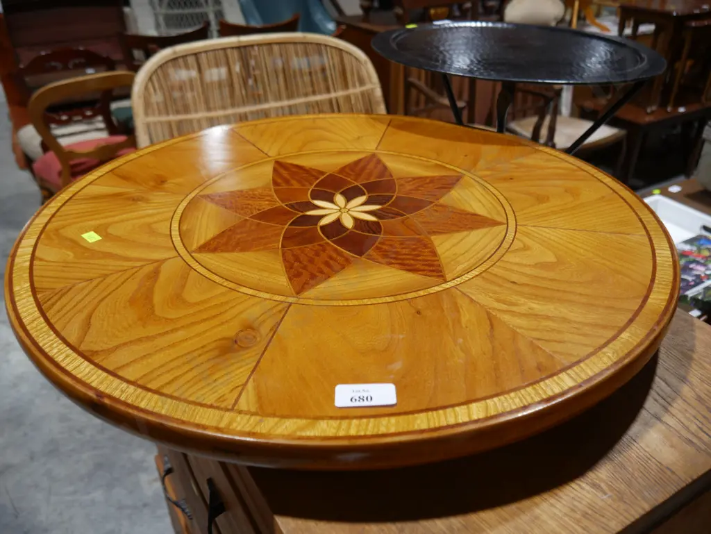 Inlaid table top (no base) Image 1++