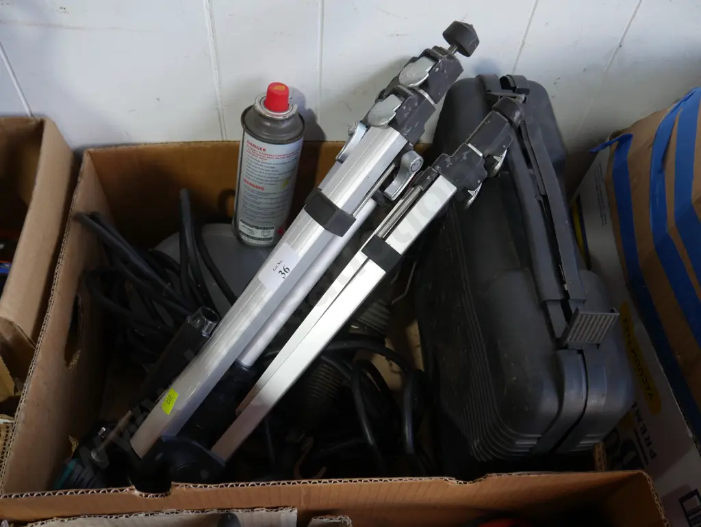 Tripod, camp cooker etc Image 1++