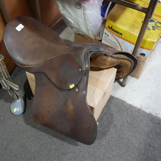 Saddle