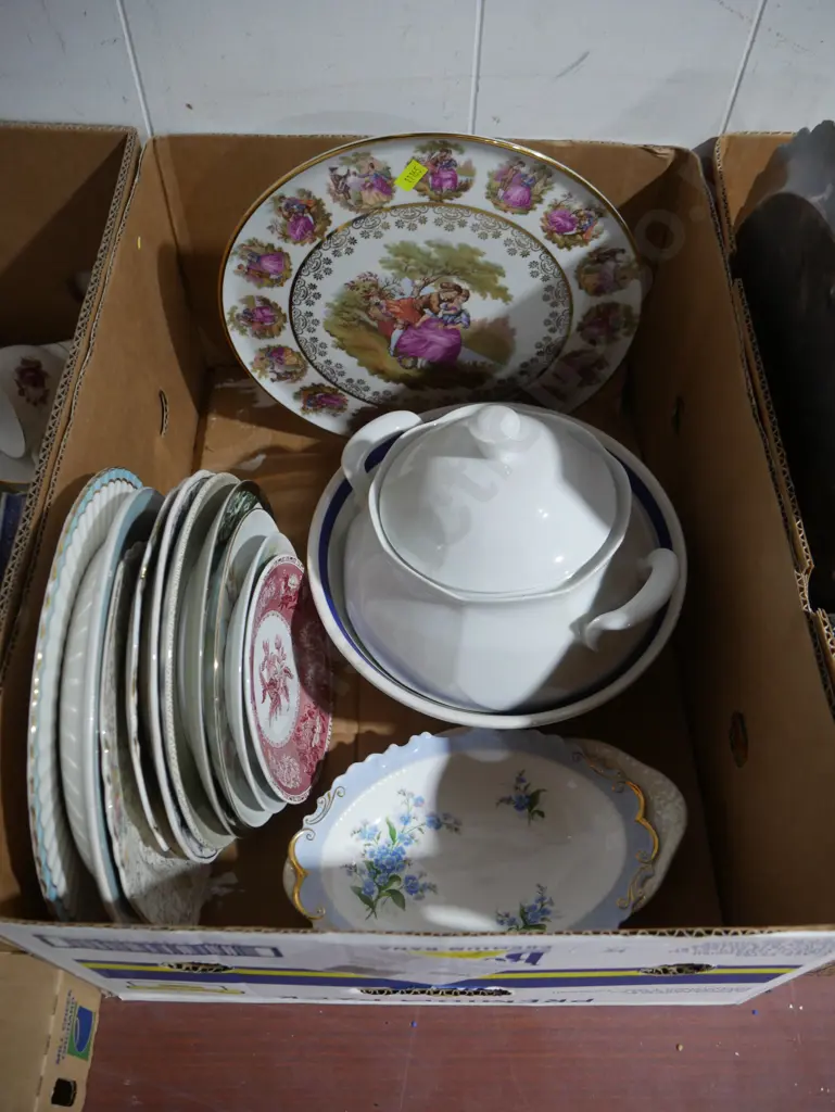 Box of china Image 1++