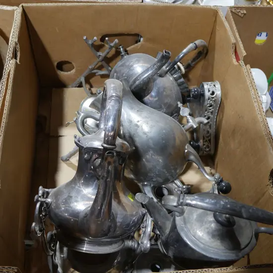 Assorted spirit kettles