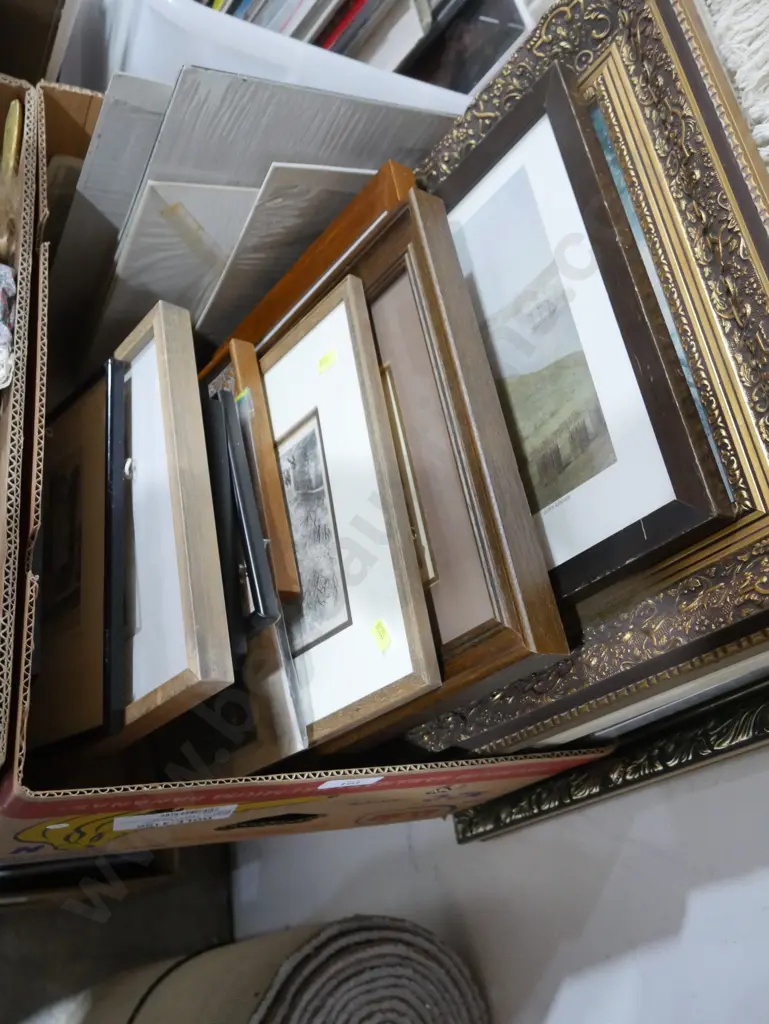 Assorted art Image 1++