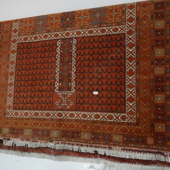 Hand knotted floor rug