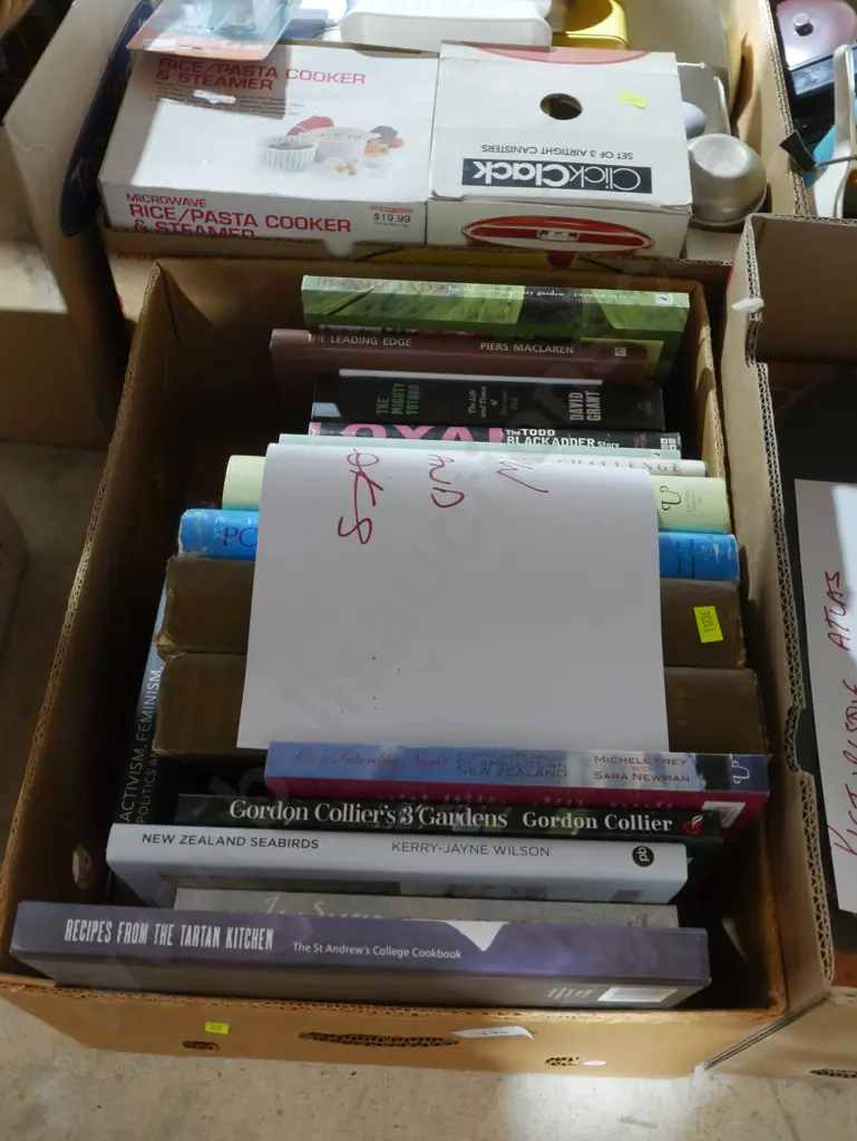 New Zealand books Image 1++