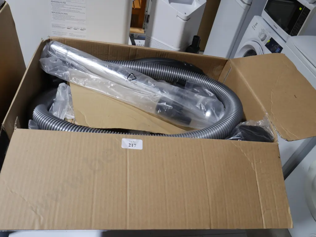 Kambrook vacuum cleaner Image 1++