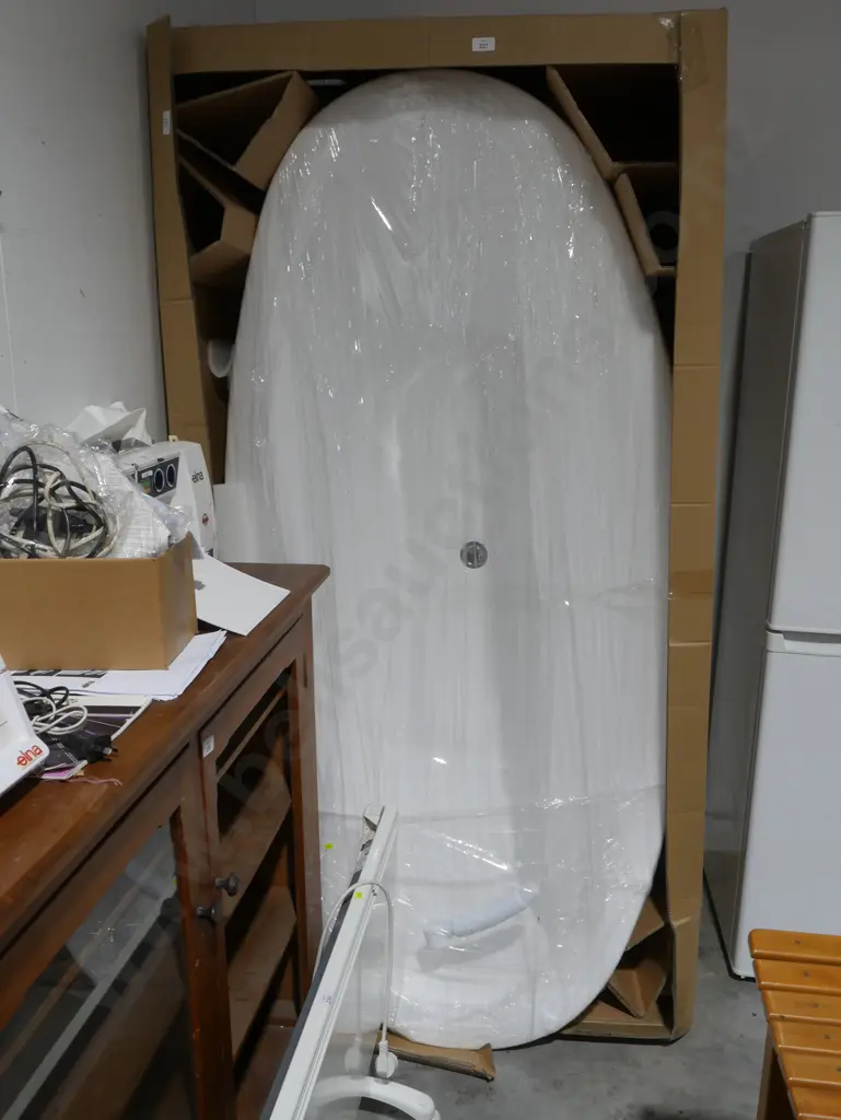 Freestanding new bath Image 1++