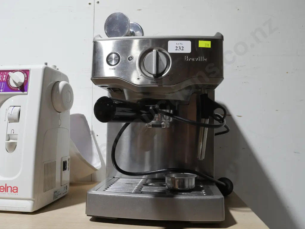 Breville coffee machine Image 1++
