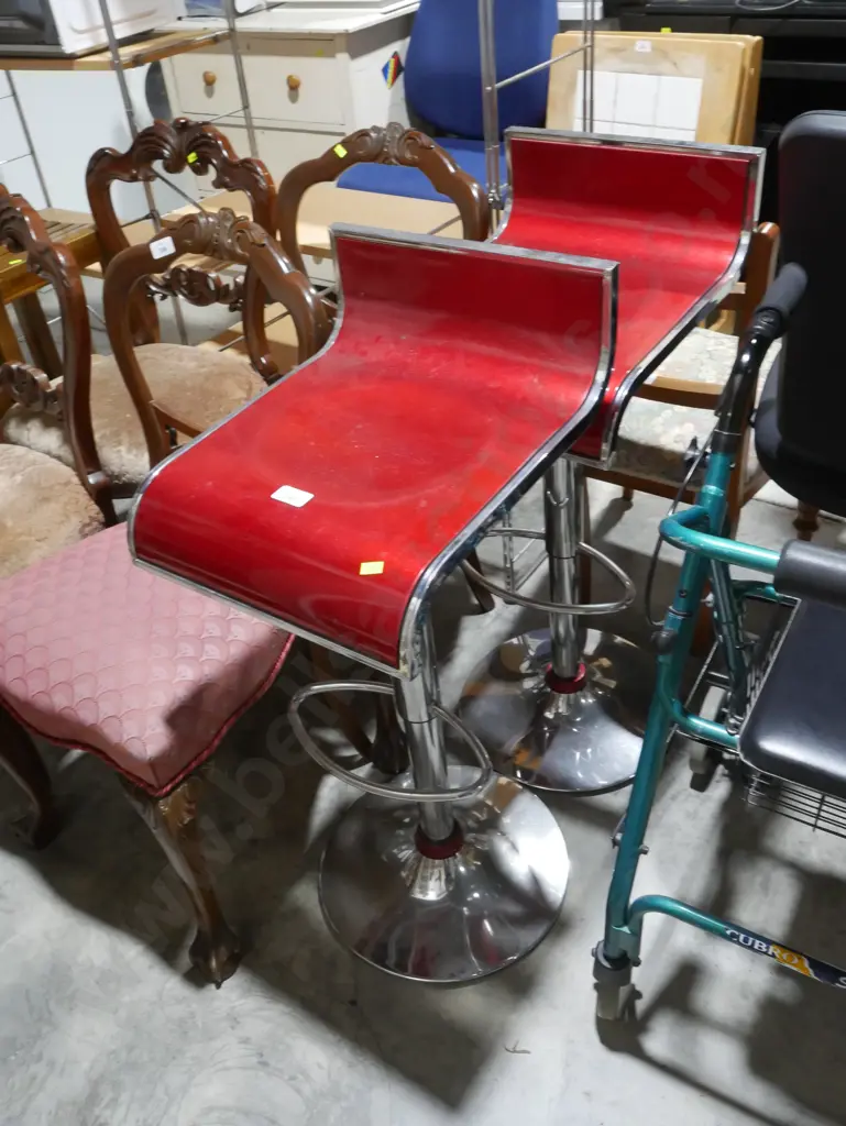 2 barstools Image 1++