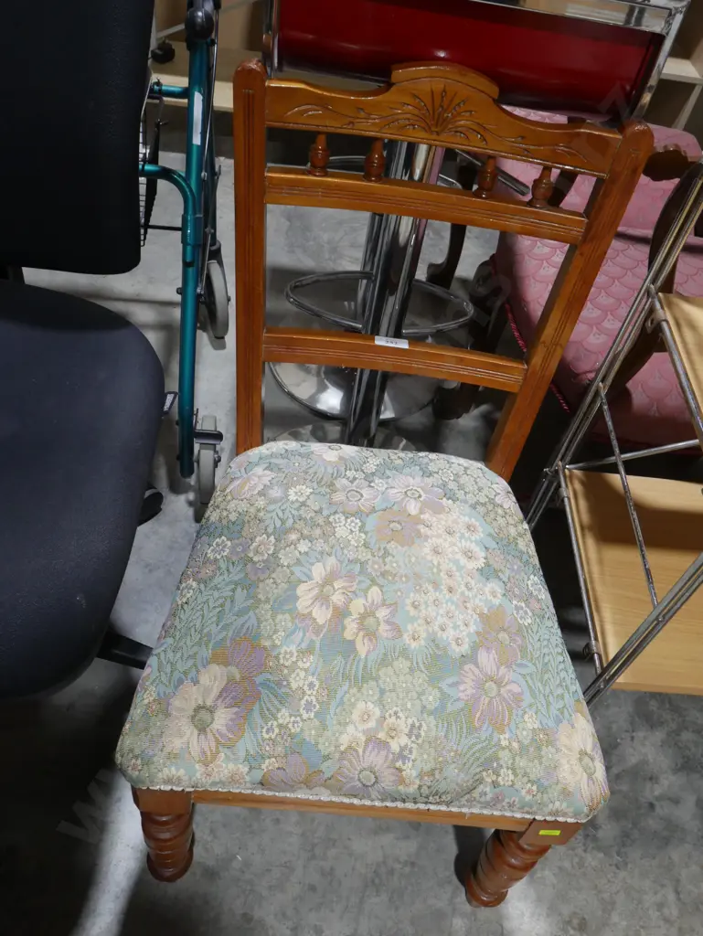 Dining chair Image 1++