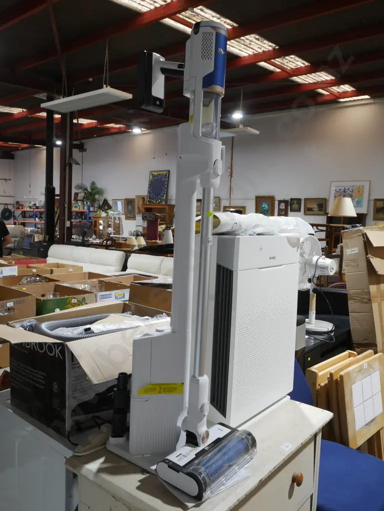 Shark stick vacuum Image 1++