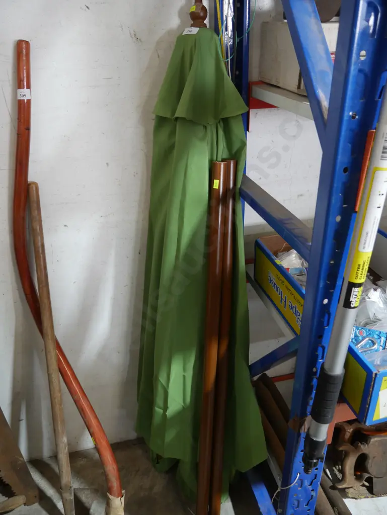 Outdoor umbrella Image 1++