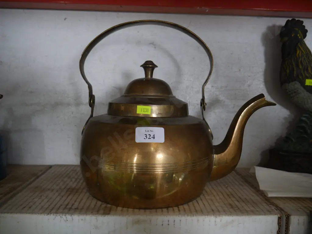 Brass kettle Image 1++