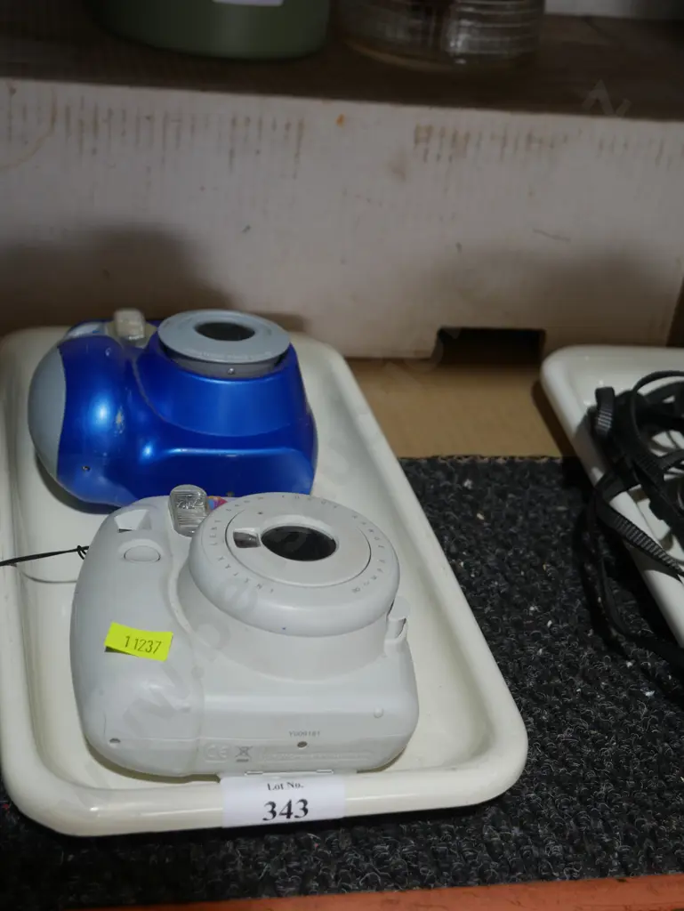 Polaroid camera etc Image 1++