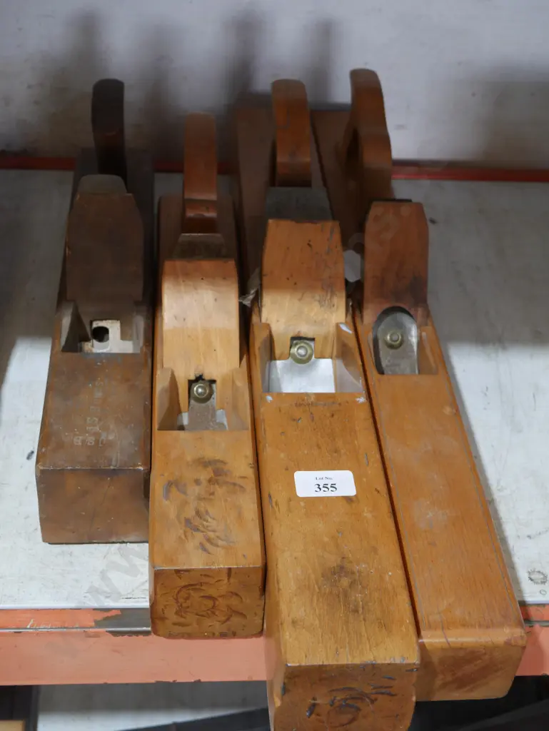Four large wood planes Image 1++