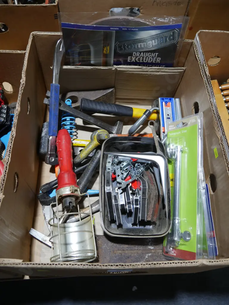 Assorted tools Image 1++