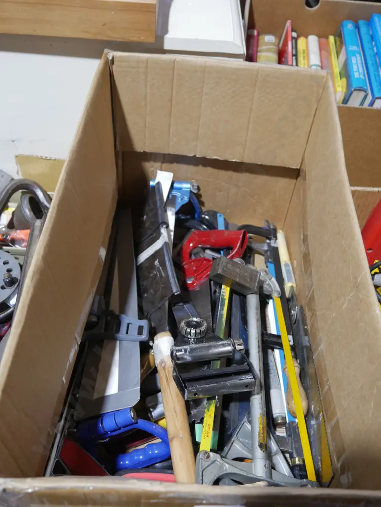 Assorted tools Image 1++