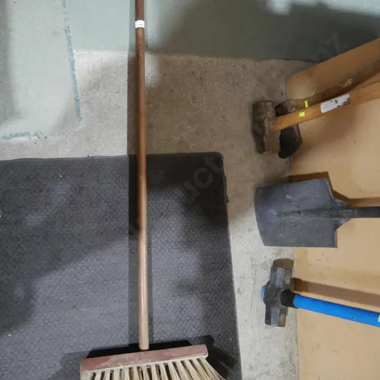 Yard broom