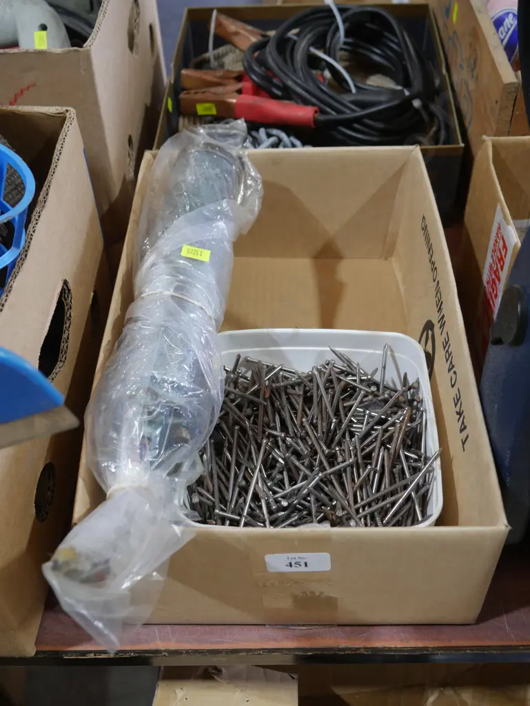 Nails and grease gun Image 1++