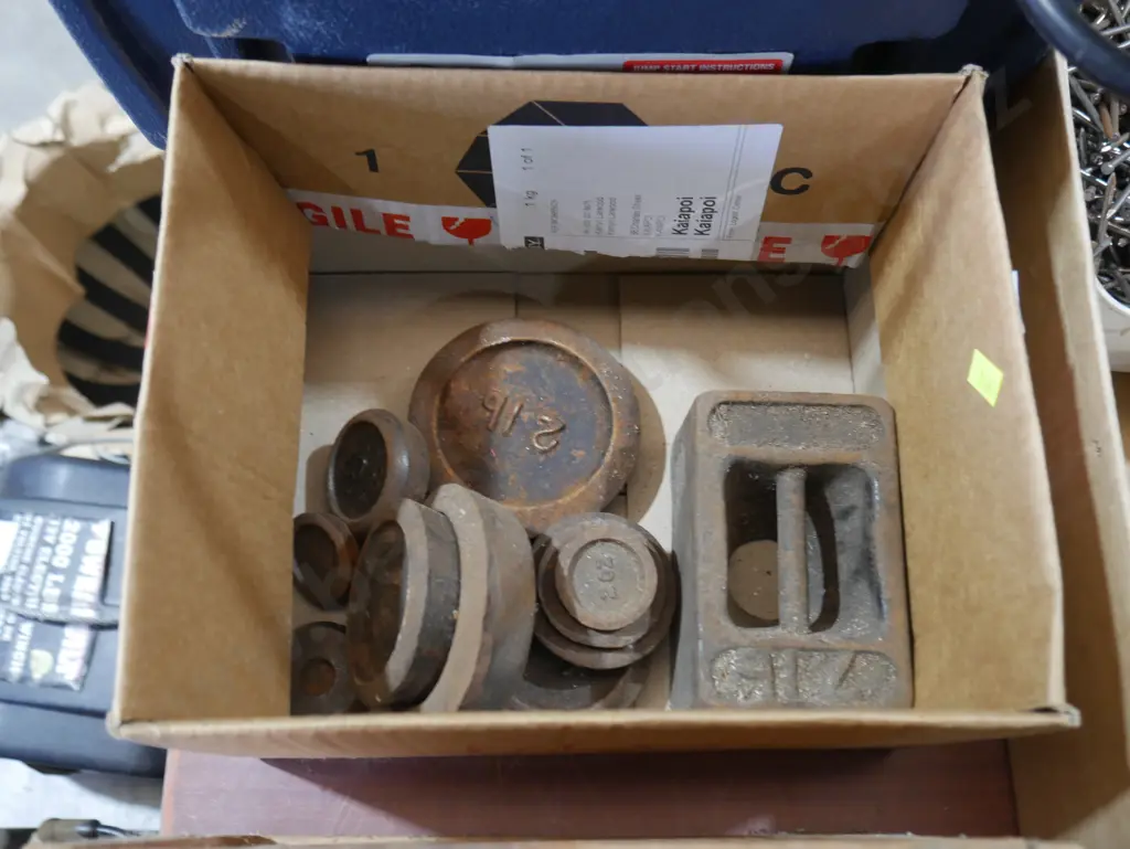 Assorted weights Image 1++