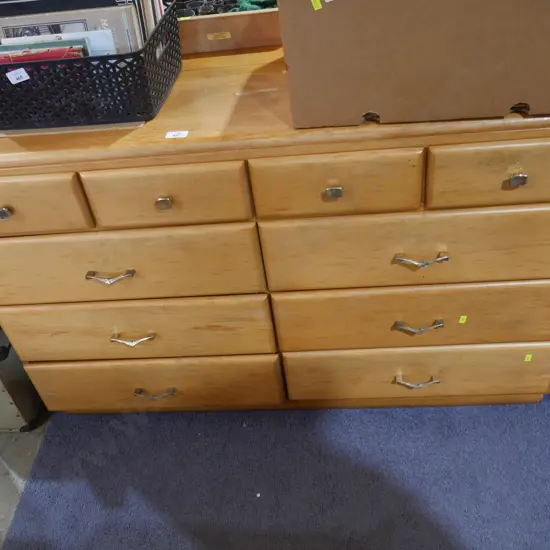 Lowboy chest of drawers