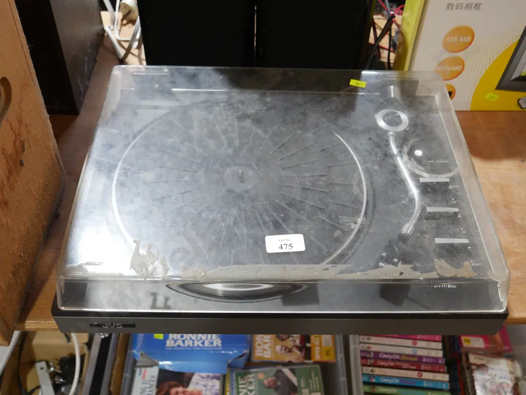 JVC record player Image 1++