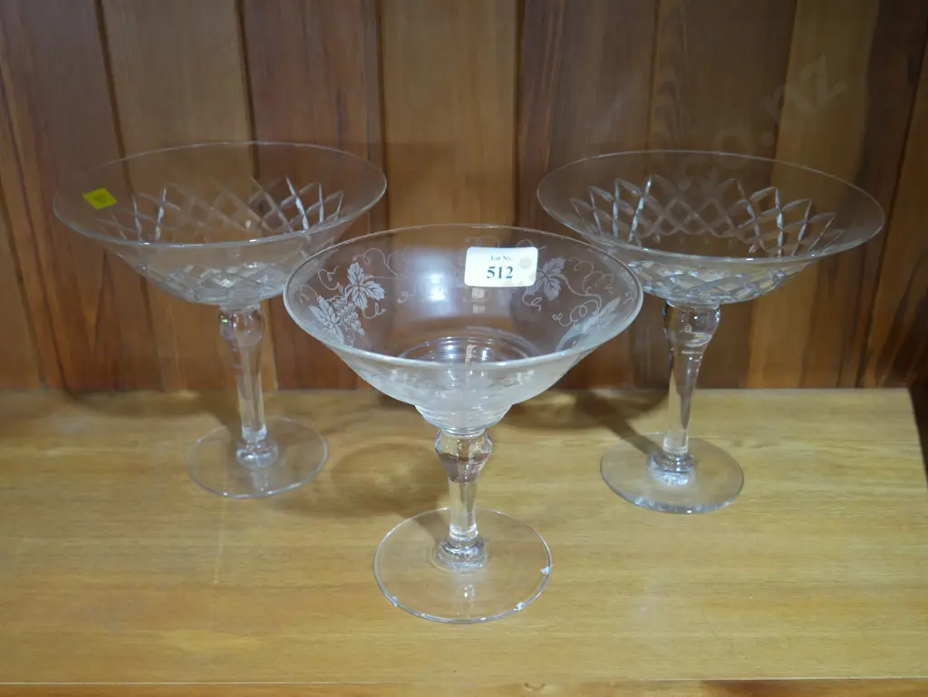 3 crystal comports Image 1++