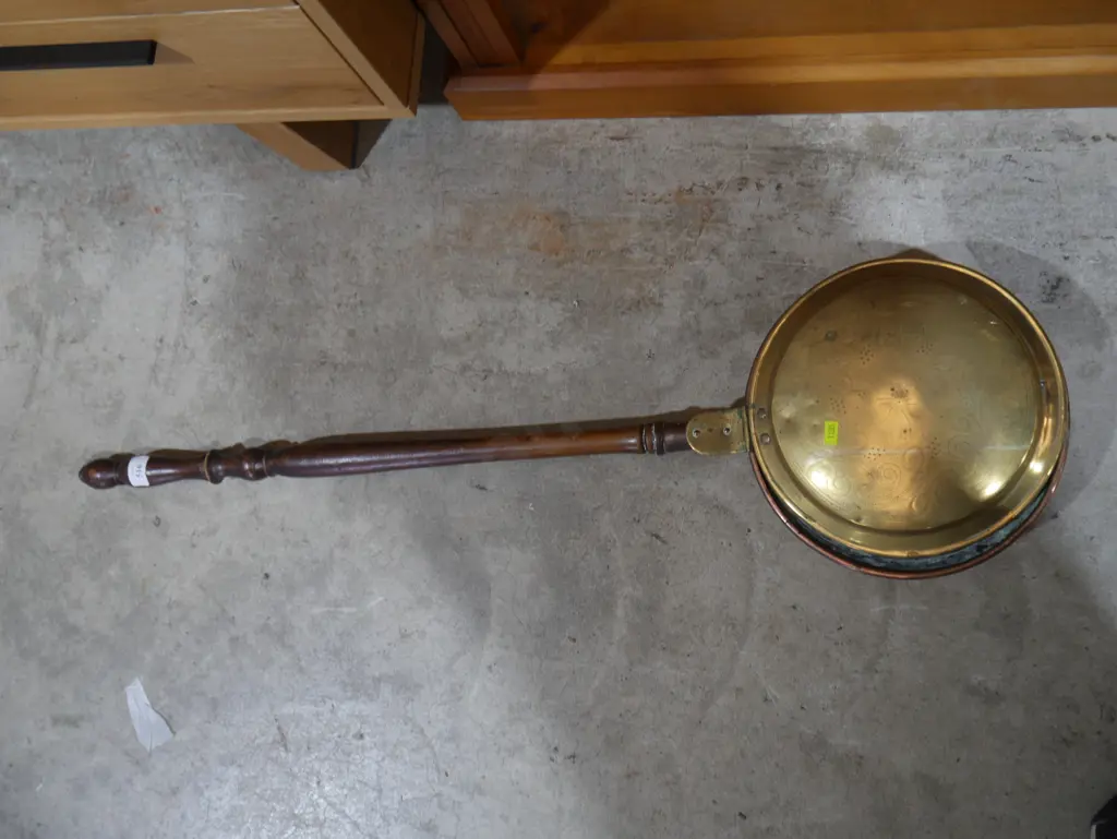 Victorian bed warmer Image 1++