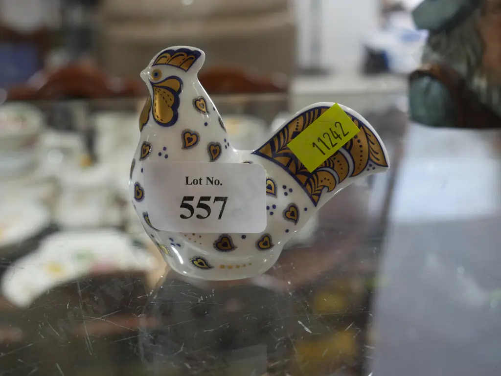 Crown Derby bird Image 1++