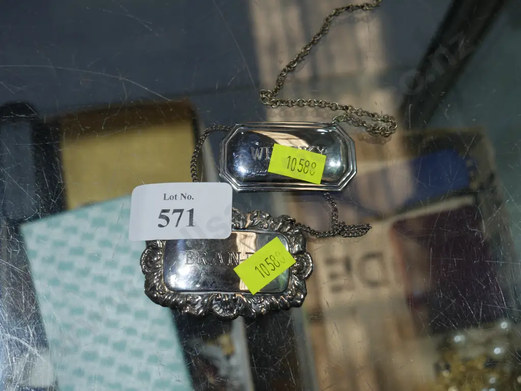 2 decanter labels Image 1++