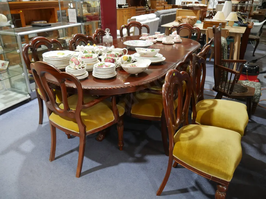 Extendable rope edge dining table and 11 chairs - 5 carvers Image 1++