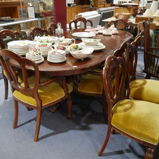 Extendable rope edge dining table and 11 chairs - 5 carvers